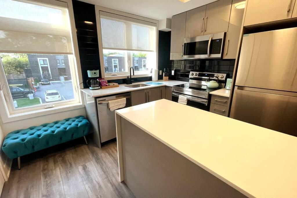 Exquisite, Bright & Modern Condo. Niagara Falls Luaran gambar