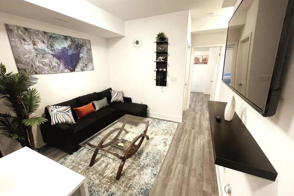 Exquisite, Bright & Modern Condo. Niagara Falls Luaran gambar